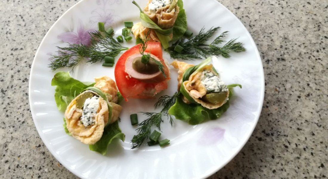 Палачинка от яйце с плънка