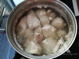 Свинска плешка без кост