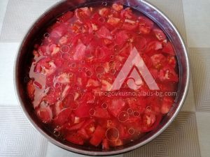 Домати с ориз на фурна.