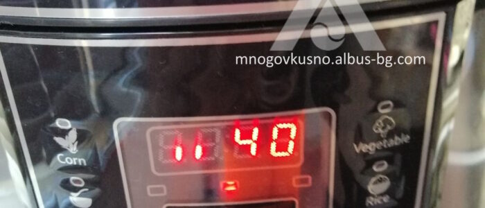 Рецепта за телешки гулаш в мултикукър - стъпка 7.